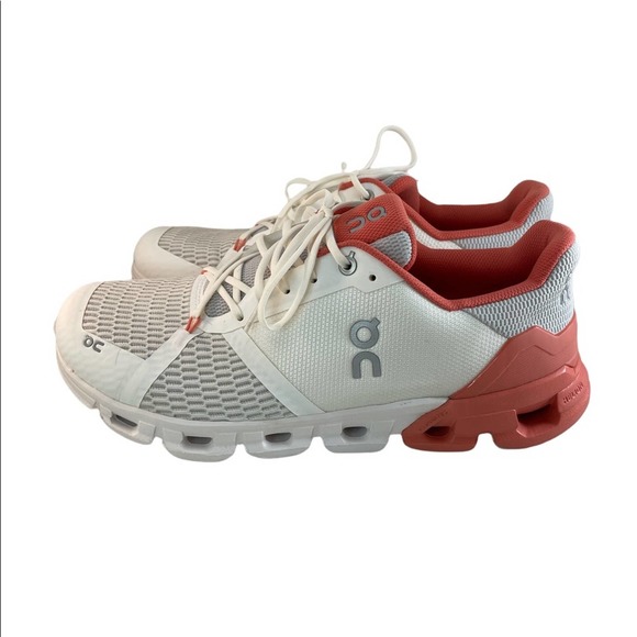 On cloud flyer 2.0 womens 10.5 running shoe new without box - Picture 2 of 7